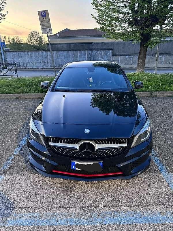 Usata Mercedes CLA200 Premium 136 CV (100 kW) 2015 Berlina