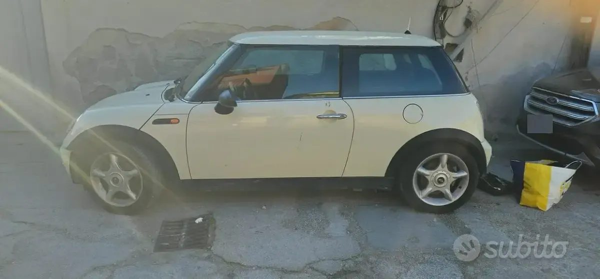 Usata Mini ONE 90 CV (66 kW) 2003 Giallo Utilitaria