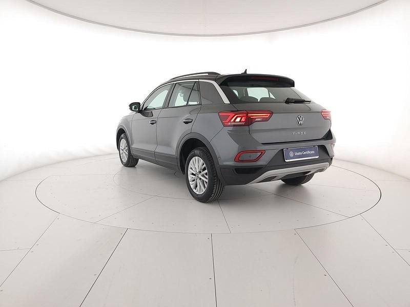 Usata VW T-Roc Life 115 CV (84 kW) 2025 Indium grey metallizzato nero SUV