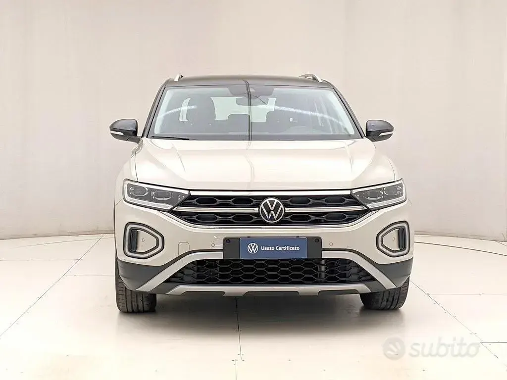Usata VW T-Roc Style 150 CV (110 kW) 2023 Grigio SUV