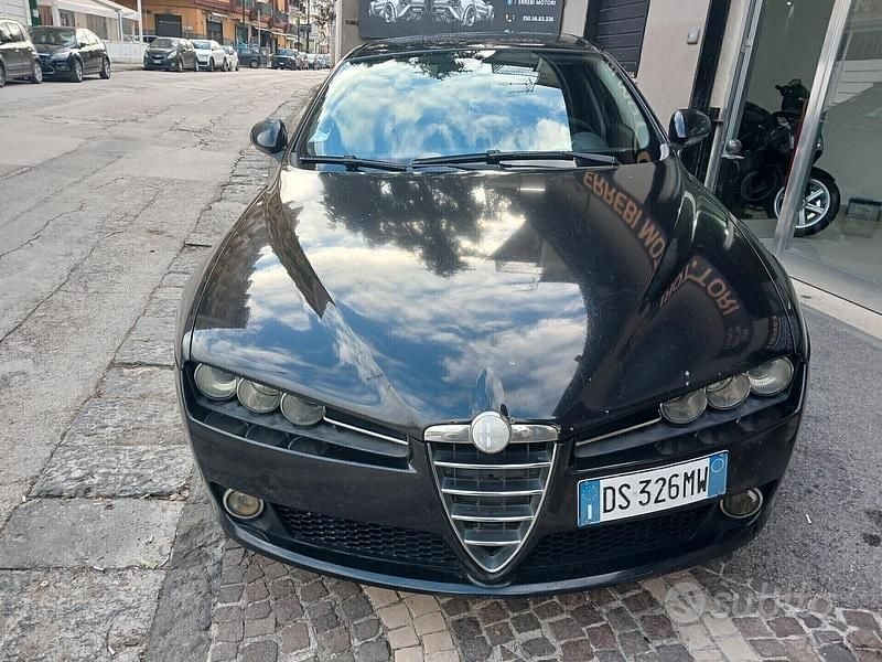 Second-hand Alfa Romeo 159 150 CP (110 kW) 2008 Negru Break