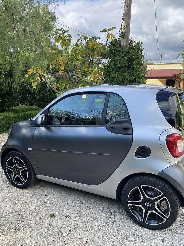 Usata Smart ForTwo Coupé Passion 90 CV (66 kW) 2017 Grigio Utilitaria