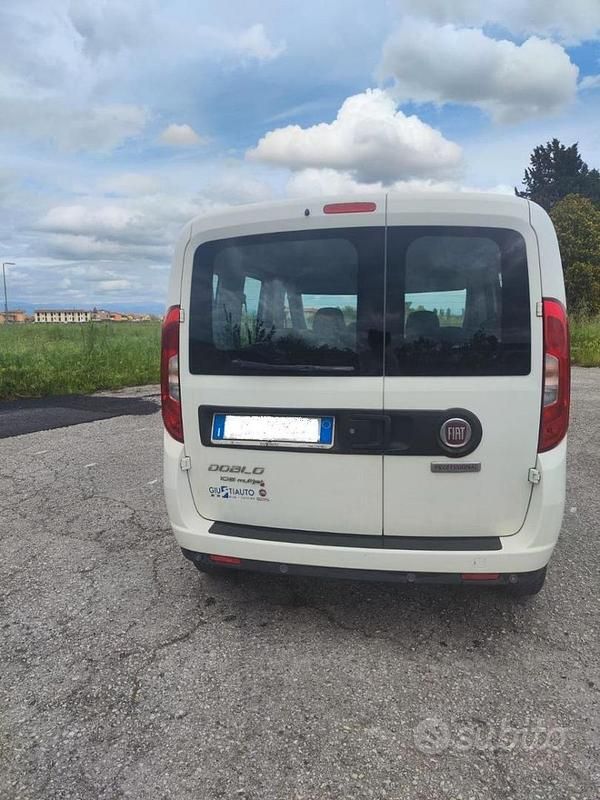 Usata Fiat Doblò 105 CV (77 kW) 2017 Monovolume