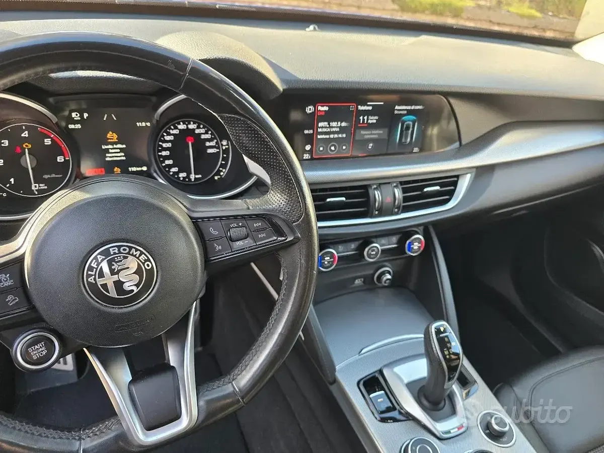 Usata Alfa Romeo Stelvio Sprint 190 CV (139 kW) 2021 Blu SUV