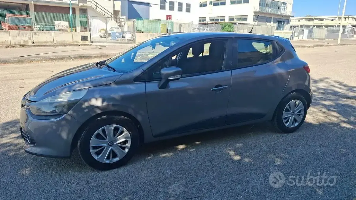 Usata Renault Clio IV 90 CV (66 kW) 2016 Grigio Berlina