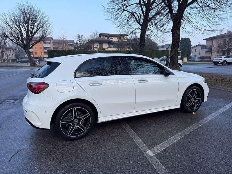 Usata Mercedes A250 AMG Line Premium 218 CV (160 kW) 2023 Bianco Berlina