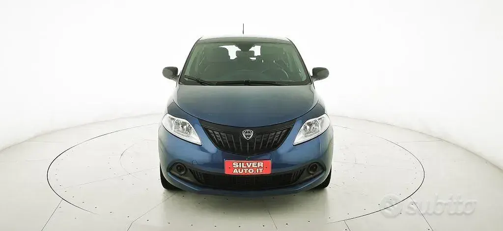Usata Lancia Ypsilon S 69 CV (50 kW) 2024 Blu Utilitaria