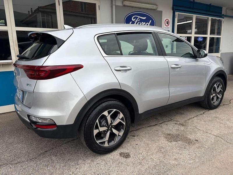 Usata Kia Sportage Urban 126 CV (92 kW) 2021 Argento SUV