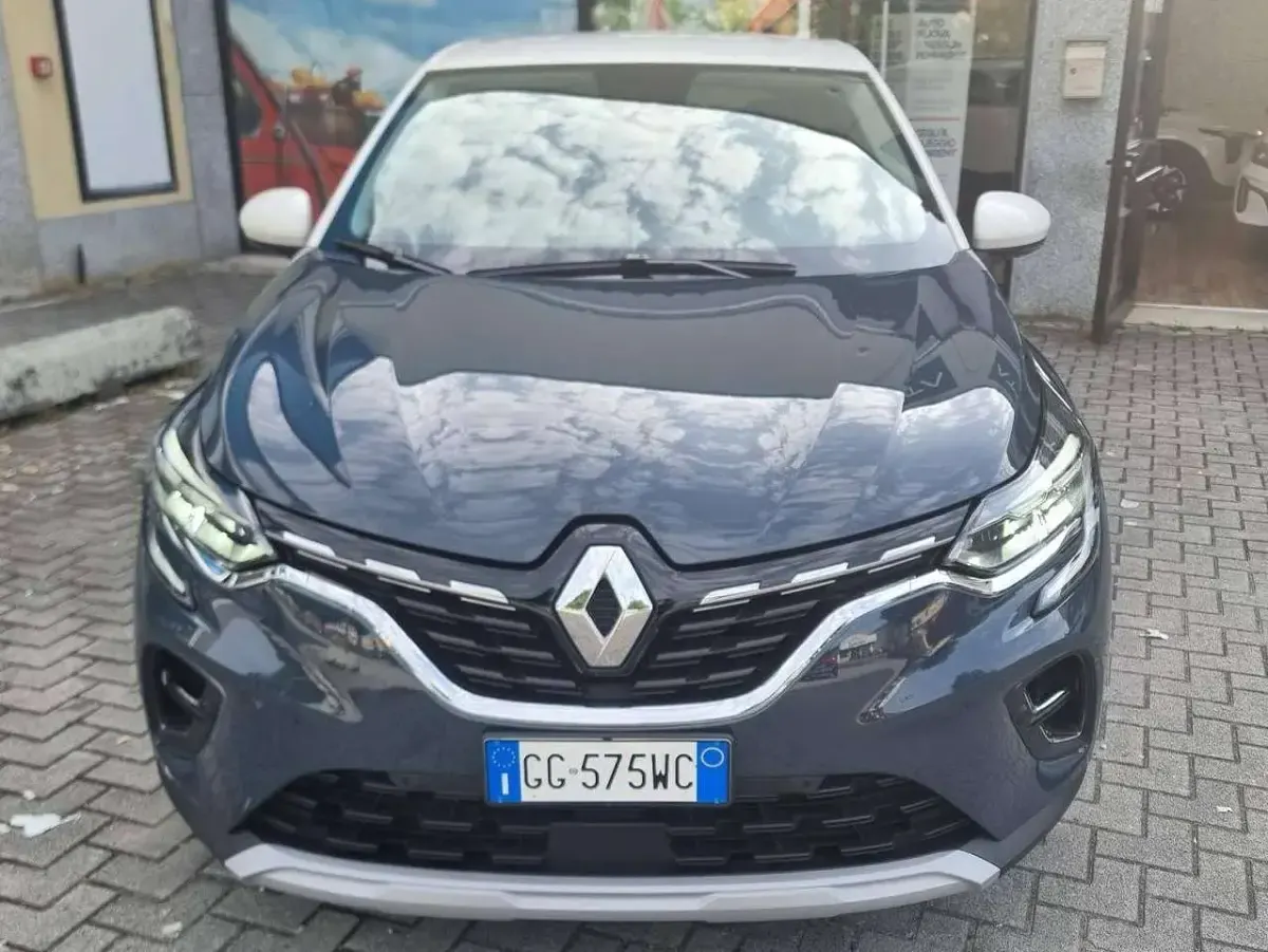 Usata Renault Captur Intens 101 CV (74 kW) 2021 Blu/azzurro SUV