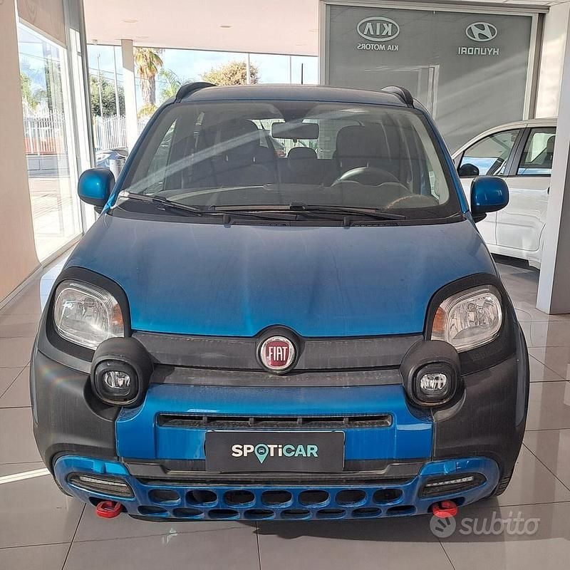 Blu Usata 2024 Fiat Panda Cross Cross Due volumi | 11.990 € (Ottimo prezzo) - Immagine 1/4