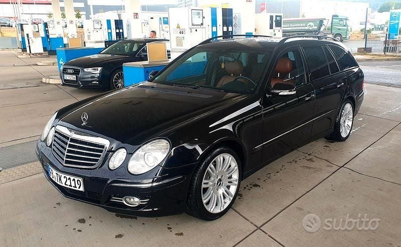 Usata Mercedes E220 Avantgarde 170 CV (125 kW) 2009 Nero Station wagon
