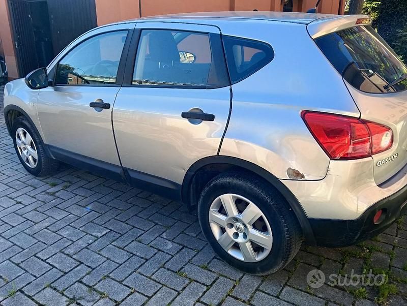 Usata Nissan Qashqai 114 CV (83 kW) 2008 Grigio SUV