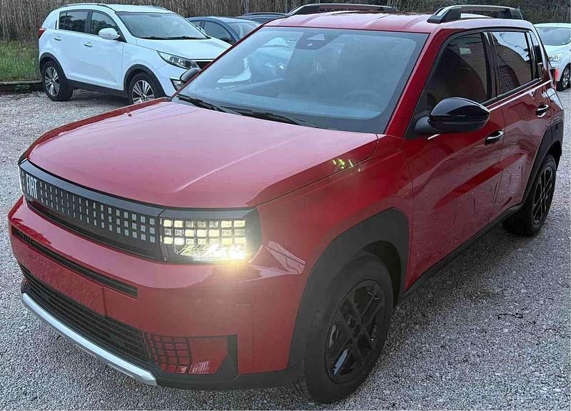 Rosso Nuova 2026 Fiat Grande Panda Icon Utilitaria | 19.890 € (Buon prezzo) - Immagine 1/4