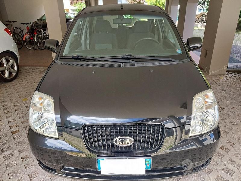 Usata Kia Picanto EX 65 CV (47 kW) 2006 Nero Utilitaria