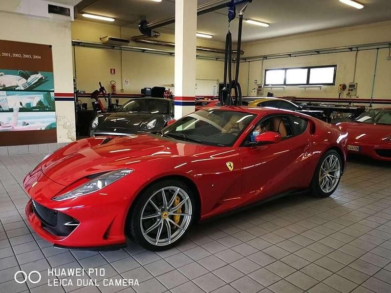 Usata Ferrari 812 799 CV (587 kW) 2020 Coupé