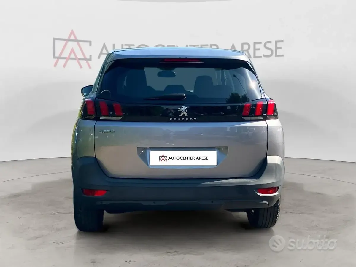 Usata Peugeot 5008 Active 131 CV (96 kW) 2020 Grigio SUV