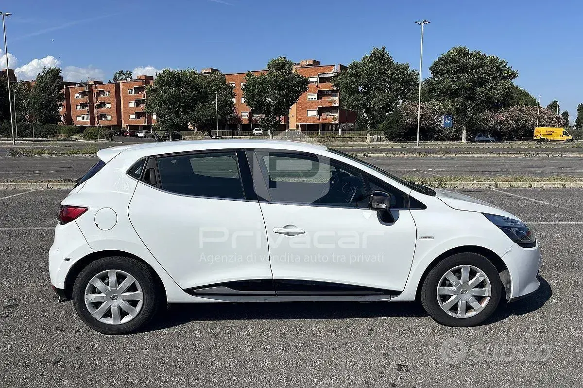 Usata Renault Clio 73 CV (53 kW) 2015 Bianco Utilitaria