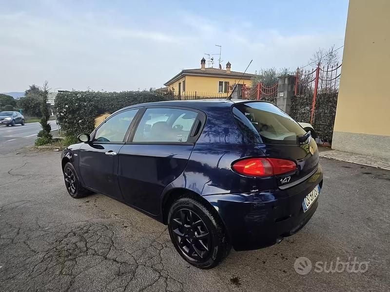 Usata Alfa Romeo 147 2006 Blu Utilitaria