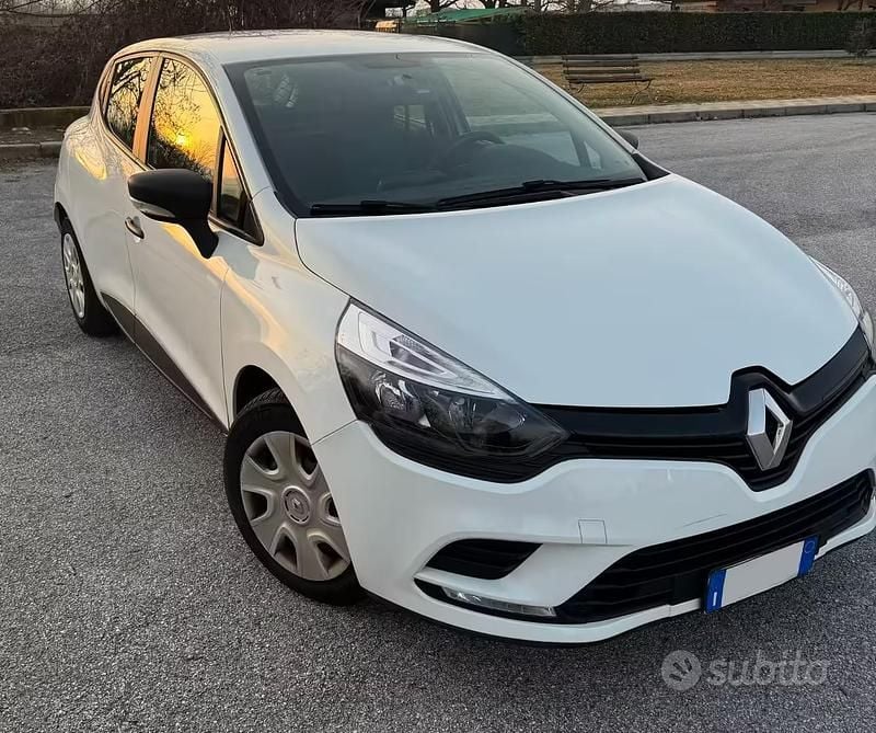Usata Renault Clio IV 90 CV (66 kW) 2017 Bianco Furgone