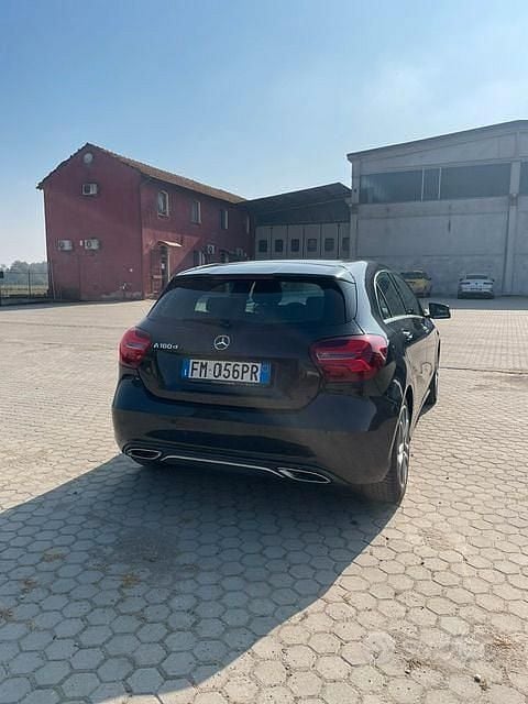 Usata Mercedes A180 2016 Nero Berlina