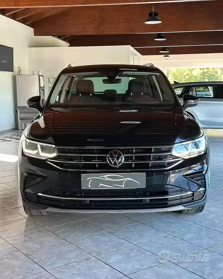 Używany VW Tiguan Elegance 150 KM (110 kW) 2023 Czarny SUV