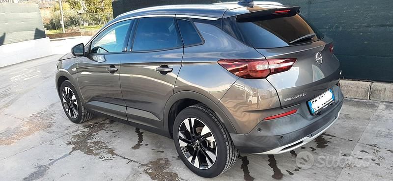 Usata Opel Grandland X 131 CV (96 kW) 2018 Grigio SUV