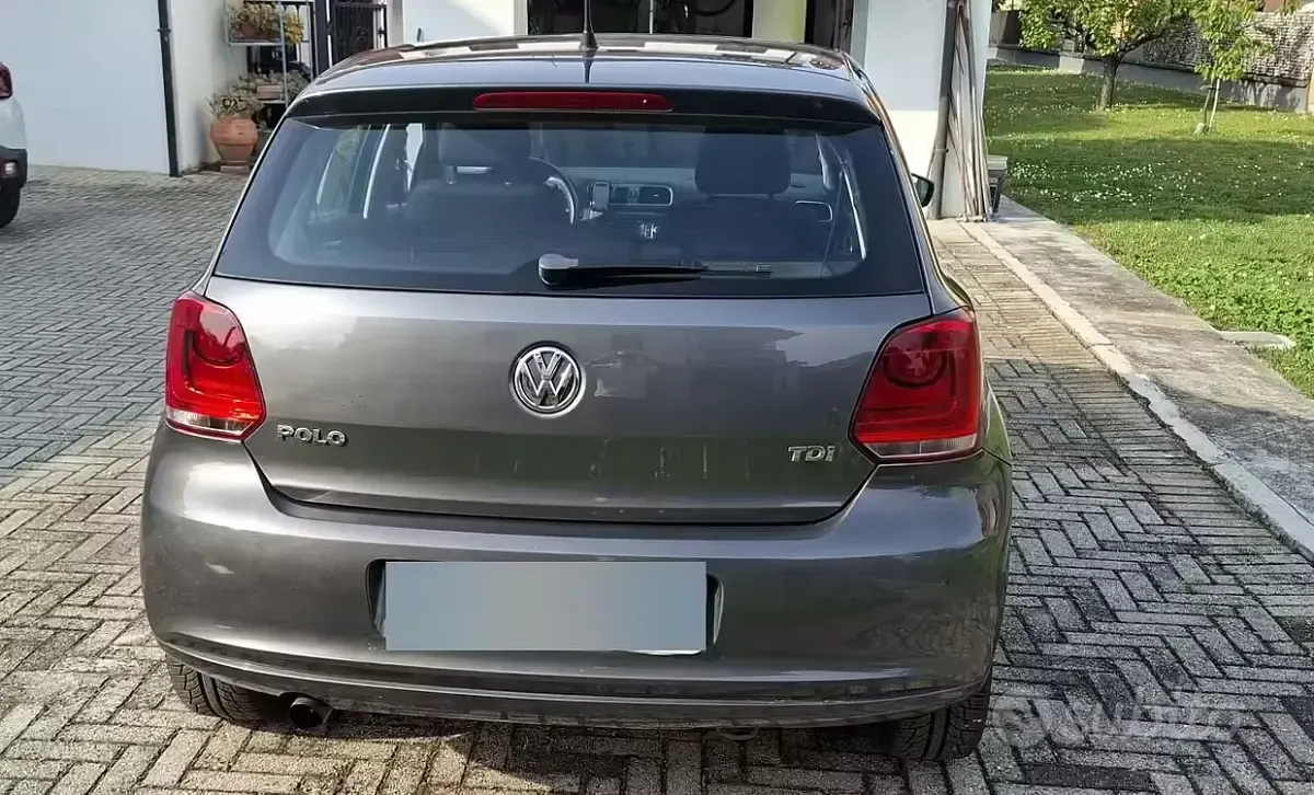 Usata VW Polo 90 CV (66 kW) 2010 Grigio Utilitaria