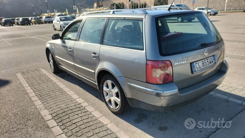 Usata 2003 VW Passat Station wagon | 900 € (Buon prezzo) - Immagine 1/4