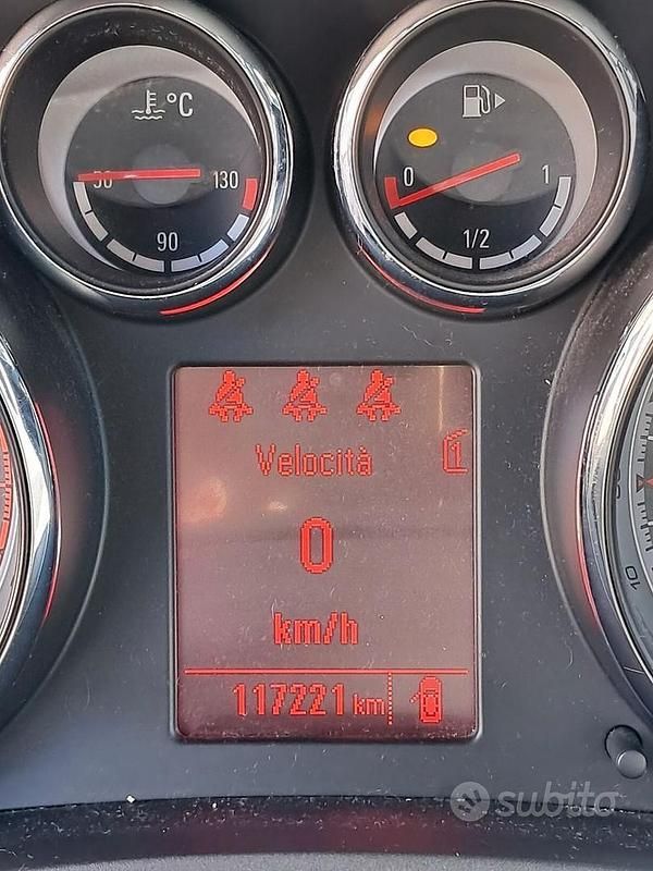 Usata Opel Meriva Cosmo 120 CV (88 kW) 2013 Grigio Monovolume
