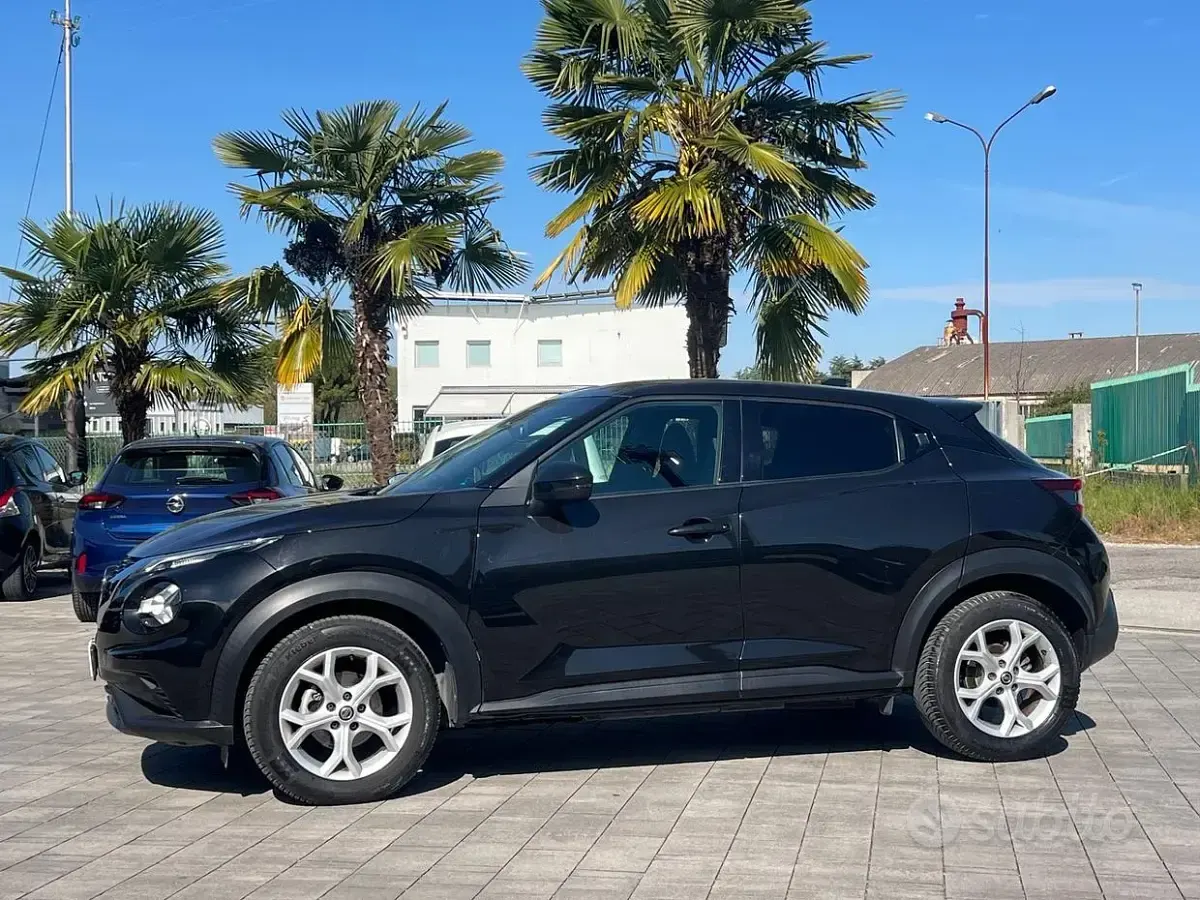 Usata Nissan Juke N-Connecta 114 CV (83 kW) 2022 Nero SUV