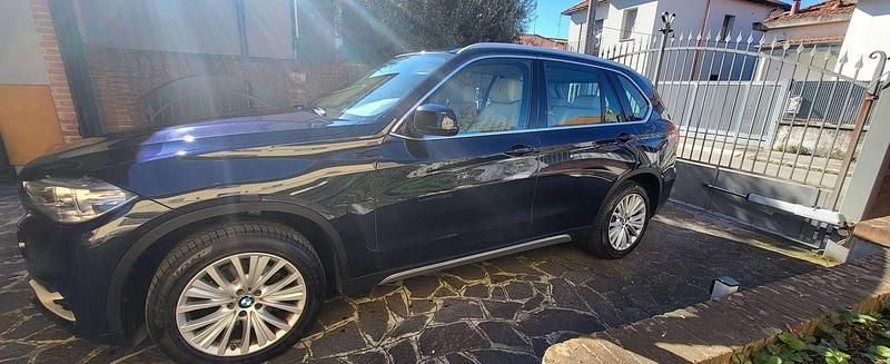Usata BMW X5 Efficient Dynamics 249 CV (183 kW) 2017 Blu/azzurro SUV