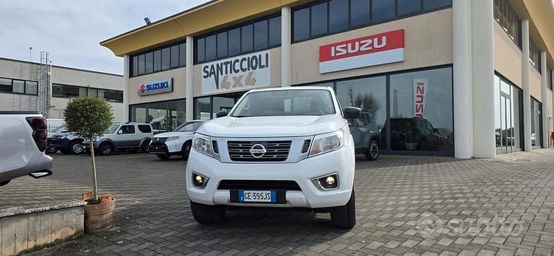Usata Nissan Navara Acenta 163 CV (119 kW) 2021 Bianco Pick-up