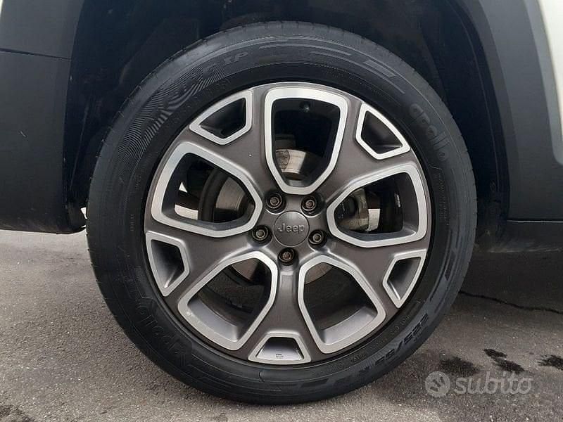 Usata Jeep Renegade Limited 120 CV (88 kW) 2014 Bianco / pastello SUV