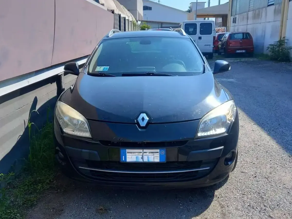Usata Renault Mégane GrandTour 110 CV (80 kW) 2010 Nero Station wagon