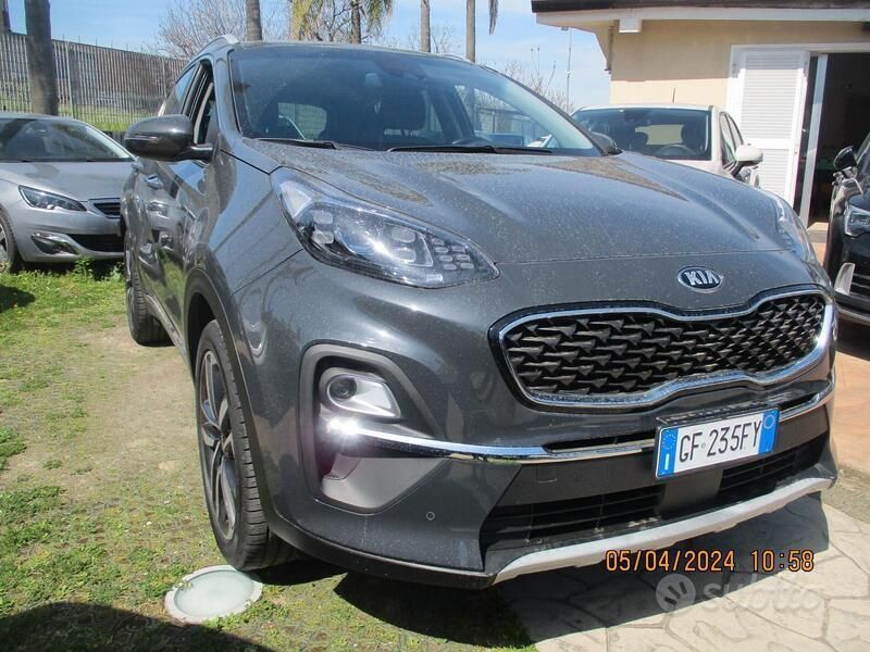 Usata Kia Sportage Urban 136 CV (100 kW) 2022 Grigio SUV