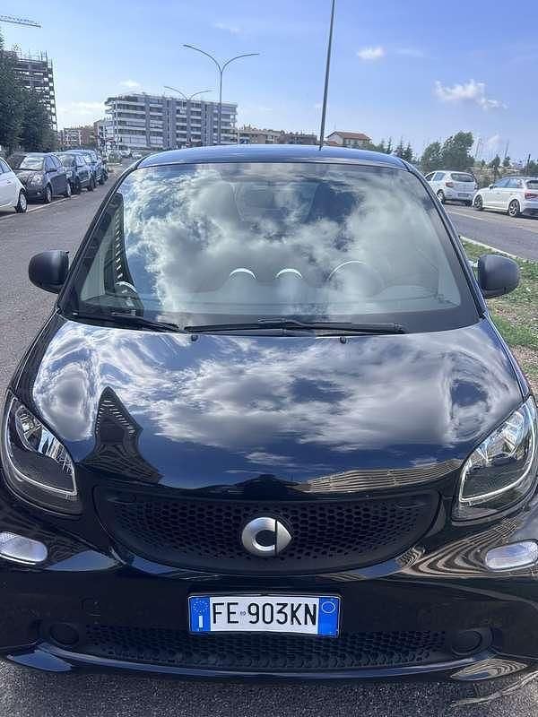 Nero Usata 2016 Smart ForTwo Coupé Coupé | 9000 € (Buon prezzo) - Immagine 1/4