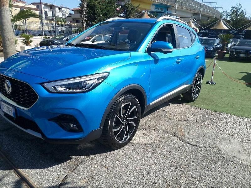 Usata MG ZS Luxury 111 CV (81 kW) 2023 Blu Berlina