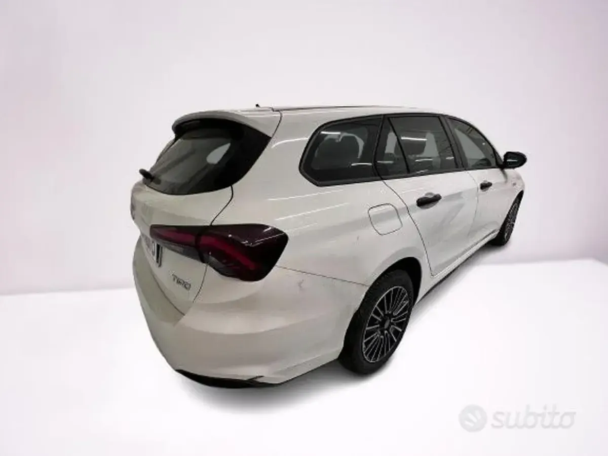 Usata Fiat Tipo City Life 131 CV (96 kW) 2021 Bianco Station wagon