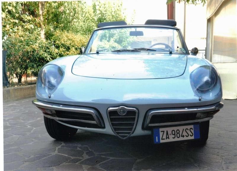 Usata Alfa Romeo Spider Veloce 131 CV (96 kW) 1968 Azzurro alfa romeo Cabrio