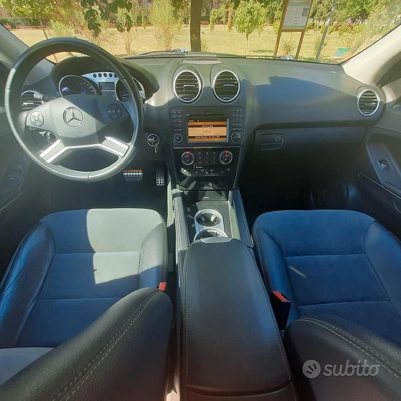 Usata Mercedes ML320 224 CV (164 kW) 2009 Bianco SUV