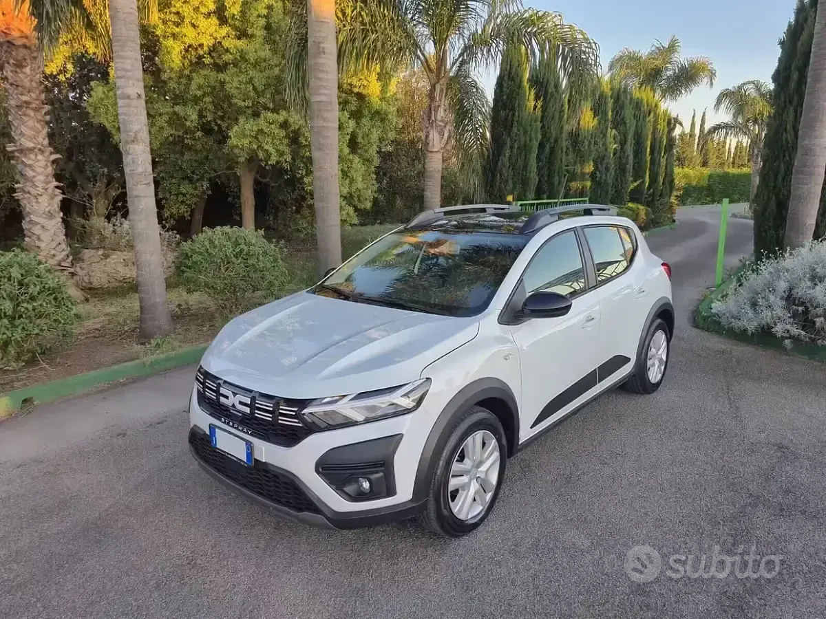 Usata Dacia Sandero Stepway 91 CV (66 kW) 2024 Bianco Berlina