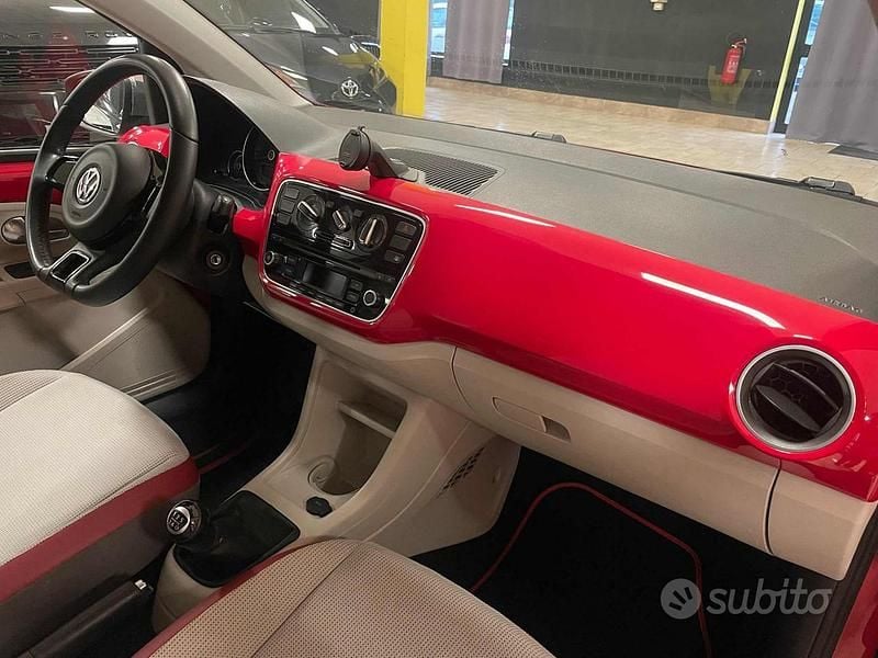 Usata VW up! high up! 75 CV (55 kW) 2012 Rosso Utilitaria