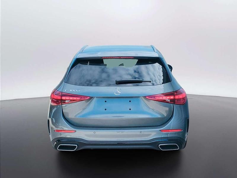 Nuova Mercedes C300e 265 CV (194 kW) 2026 Grigio selenite metallizzato Station wagon