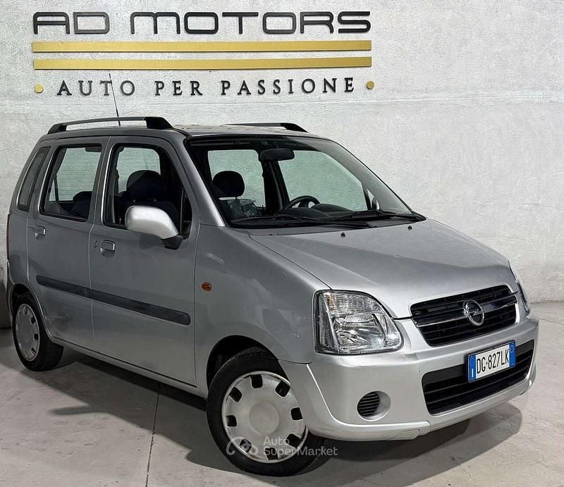 Usata Opel Agila 60 CV (44 kW) 2007 Argento Utilitaria