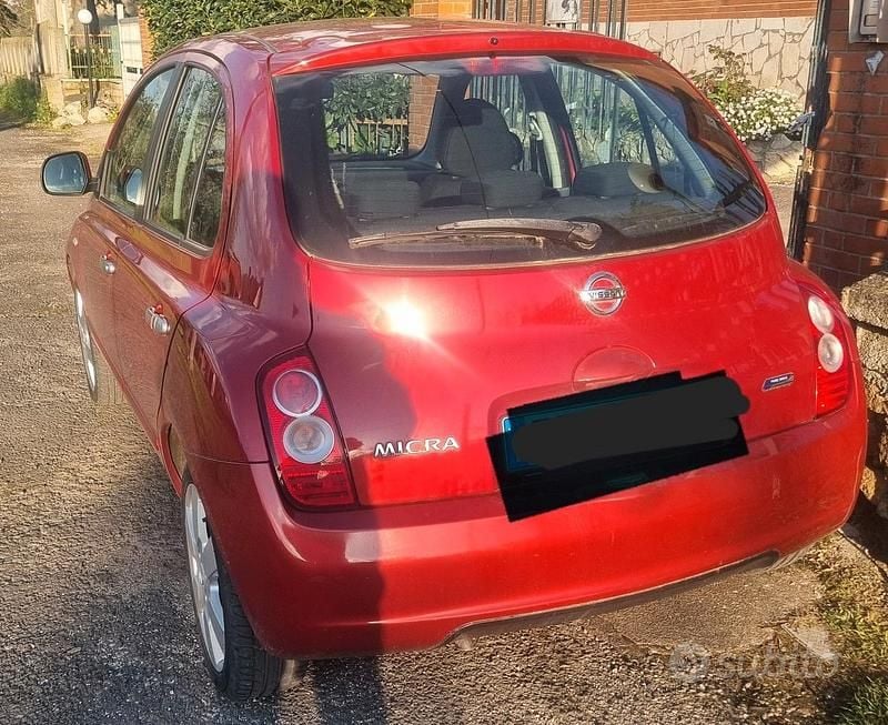 Usata Nissan Micra 80 CV (58 kW) 2010 Rosso Utilitaria
