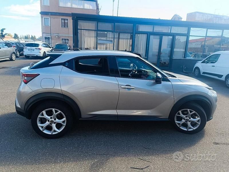 Usata Nissan Juke N-Connecta 114 CV (83 kW) 2021 Grigio SUV