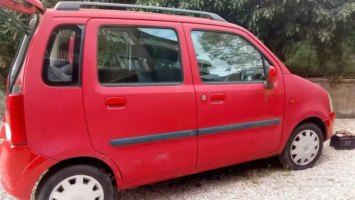 Occasion Opel Agila 60 ch (44 kW) 2004 Rouge Monospace