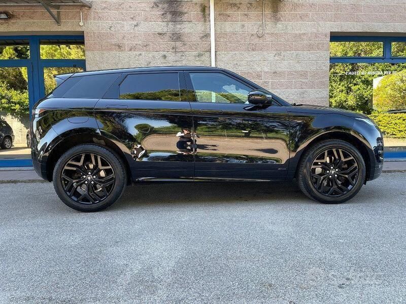 Usata Land Rover Range Rover evoque R-Dynamic 180 CV (132 kW) 2020 Nero SUV