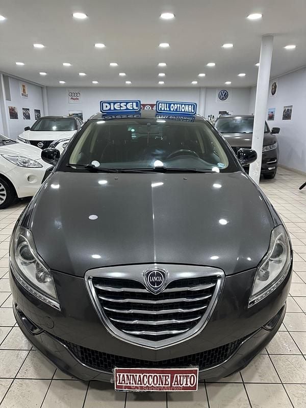 Grigio Usata 2013 Lancia Delta Utilitaria | 4000 € (Buon prezzo) - Immagine 1/4