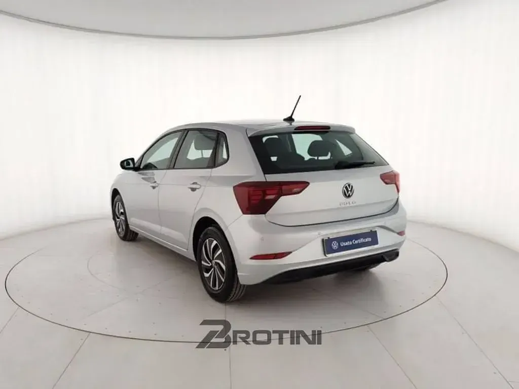 Usata VW Polo Life 95 CV (69 kW) 2025 Grigio Utilitaria